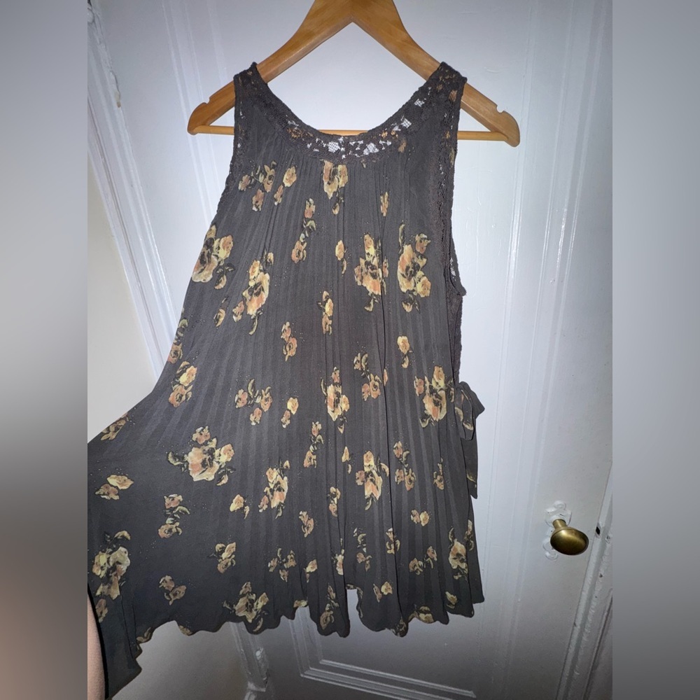 NWOT - Free People Gray Pleated Floral Mini Dress with Lace Bow Details